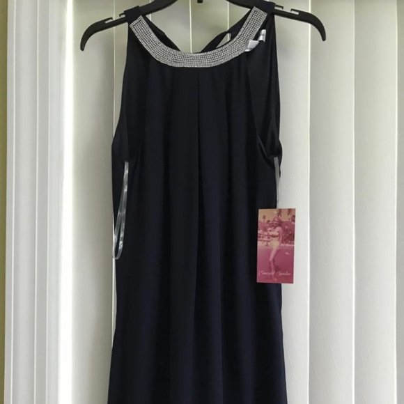 Emeral Sundae Short Navy Dress - Picture 2 of 6